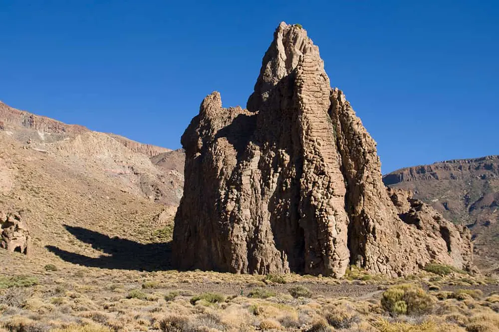 سنگ فونولیت (Phonolite)